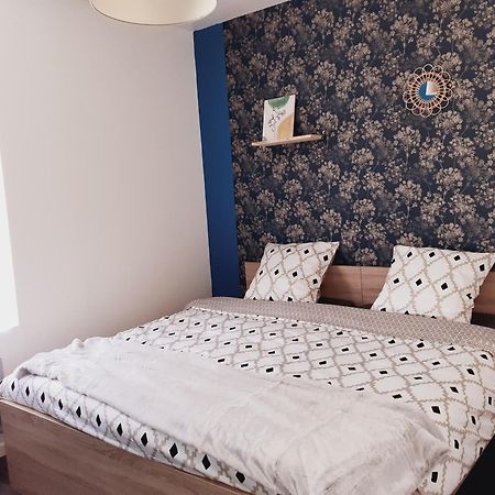 L'Artistique, 4 Lits, 2 Chambres, Stationnement Gratuit, Spacieux, Atypique Amiens Zewnętrze zdjęcie