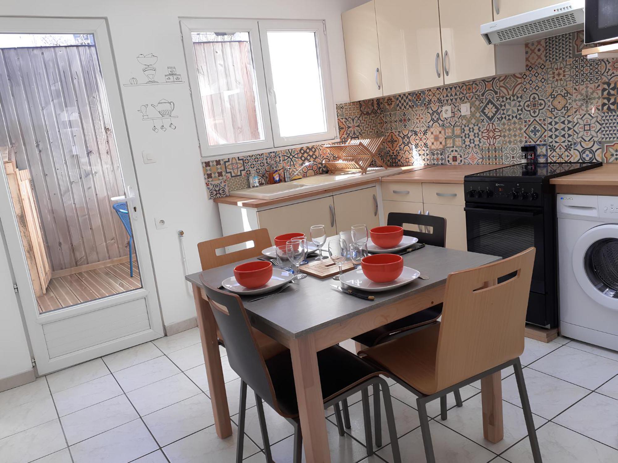 L'Artistique, 4 Lits, 2 Chambres, Stationnement Gratuit, Spacieux, Atypique Amiens Zewnętrze zdjęcie